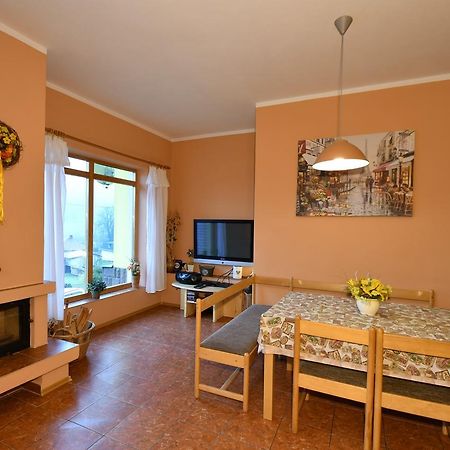 Apartman U Sarky Valaska ภายนอก รูปภาพ