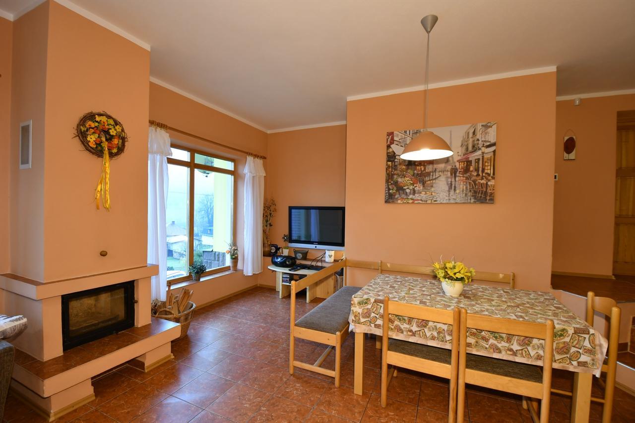 Apartman U Sarky Valaska ภายนอก รูปภาพ
